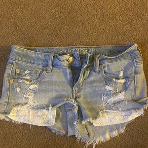 American Eagle shorts light wash